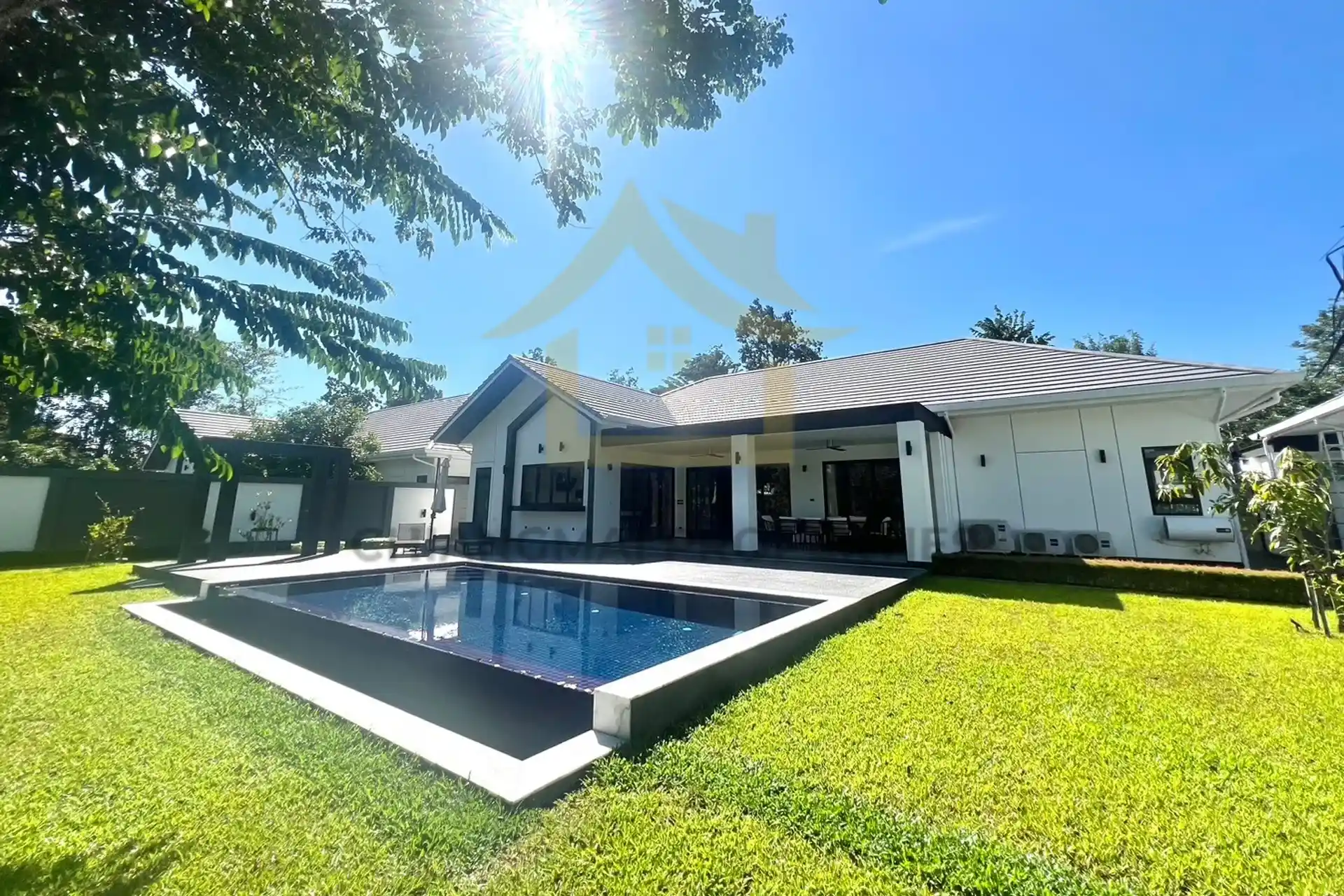 Single-Storey Pool Villa 1,044 sqm | Hang Dong | Chiang Mai