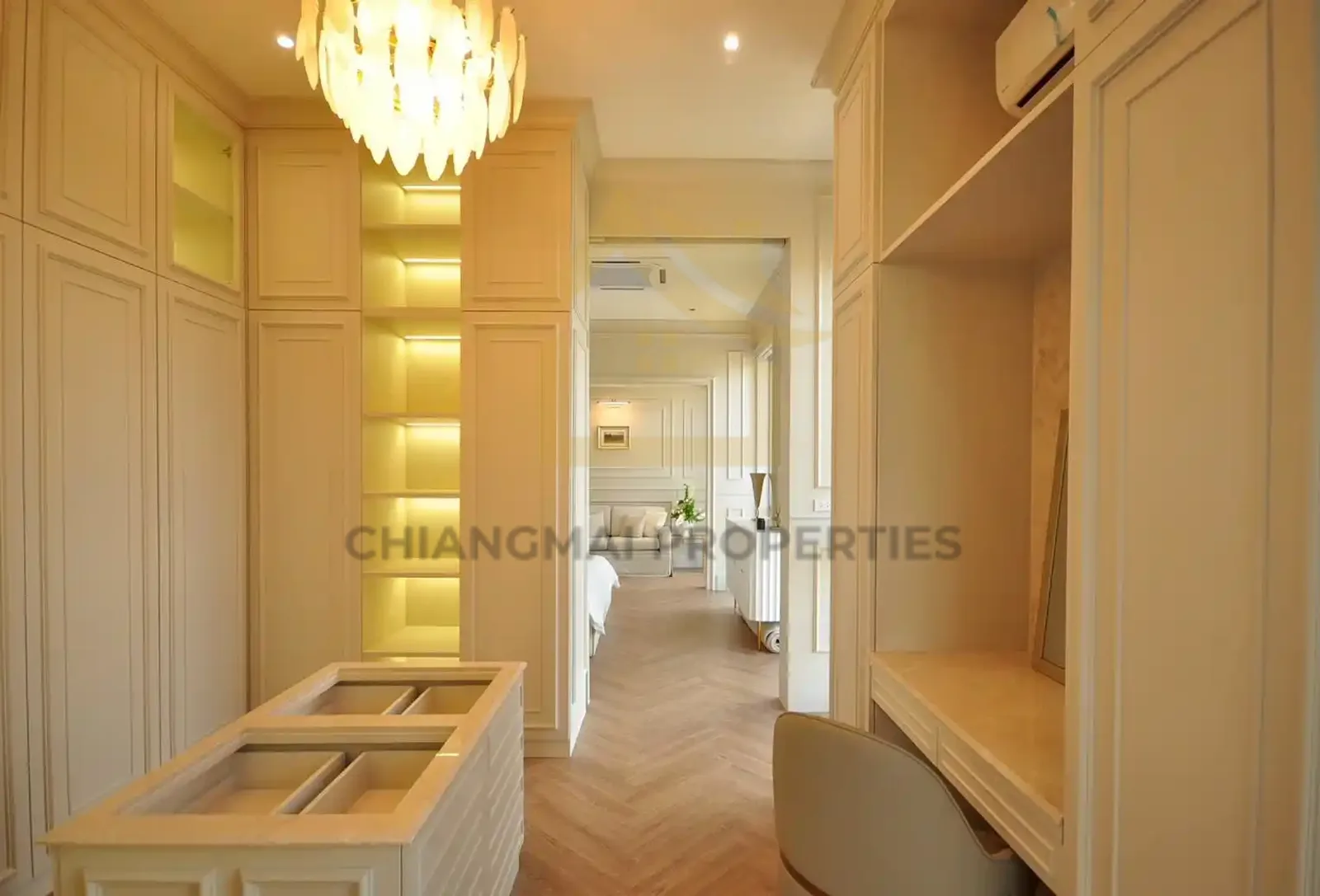Luxury Neoclassical Villa near Lanna International School — photo 6 of 10