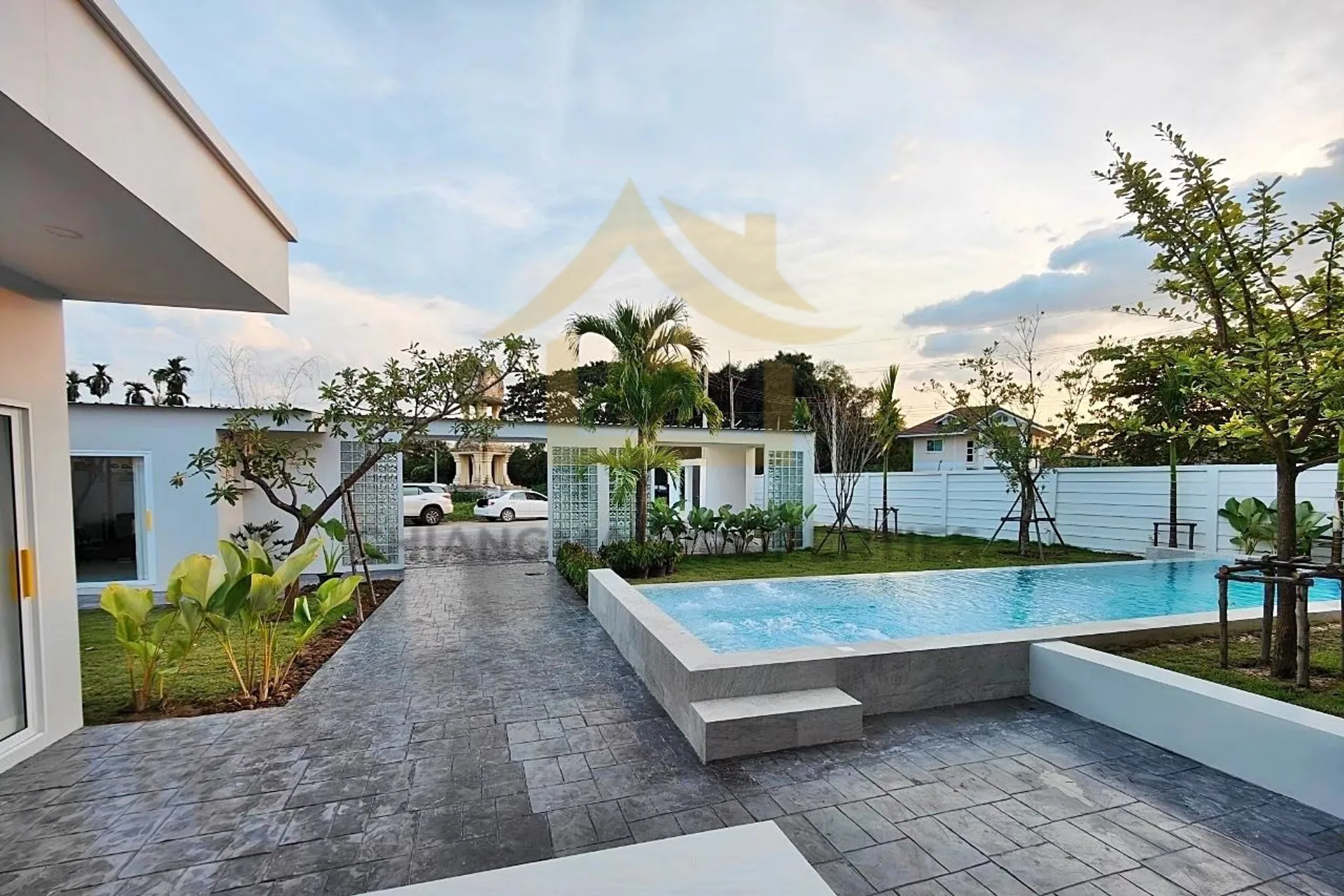 6-Bed 350 sqm Pool Villa For Sale | San Sai | Chiang Mai
