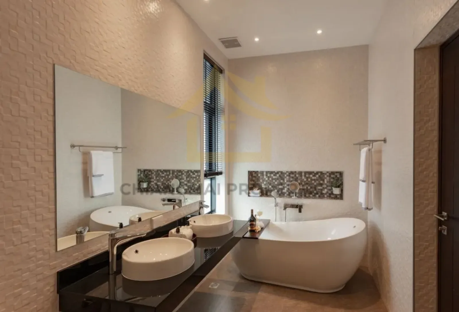 New 4 Bed Pool Villa Near SISB Chiang Mai | 487sqm Estate — photo 3 of 10