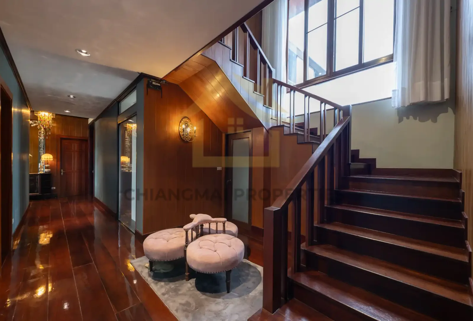 Luxury Pool Villa Saraphi Chiang Mai | Near Varee School — photo 3 of 11