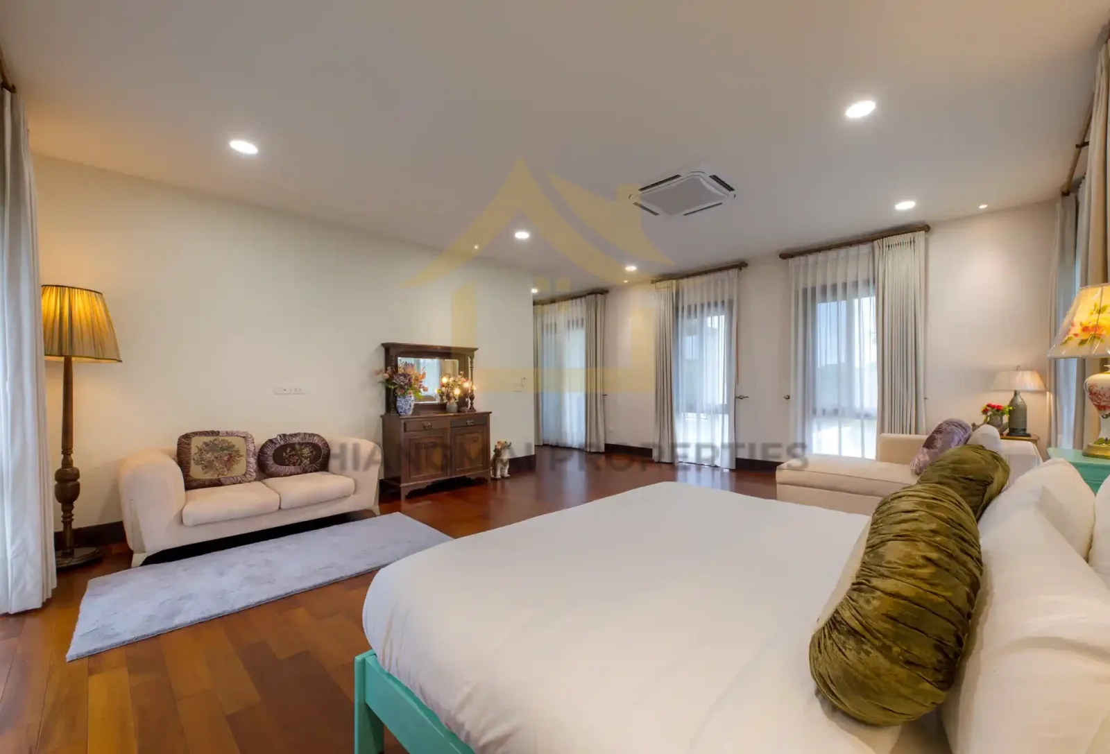 Luxury Pool Villa Saraphi Chiang Mai | Near Varee School — photo 5 of 11