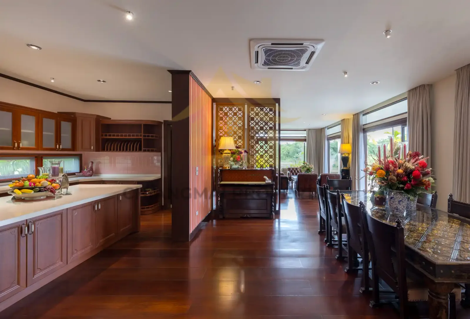 Luxury Pool Villa Saraphi Chiang Mai | Near Varee School — photo 9 of 11
