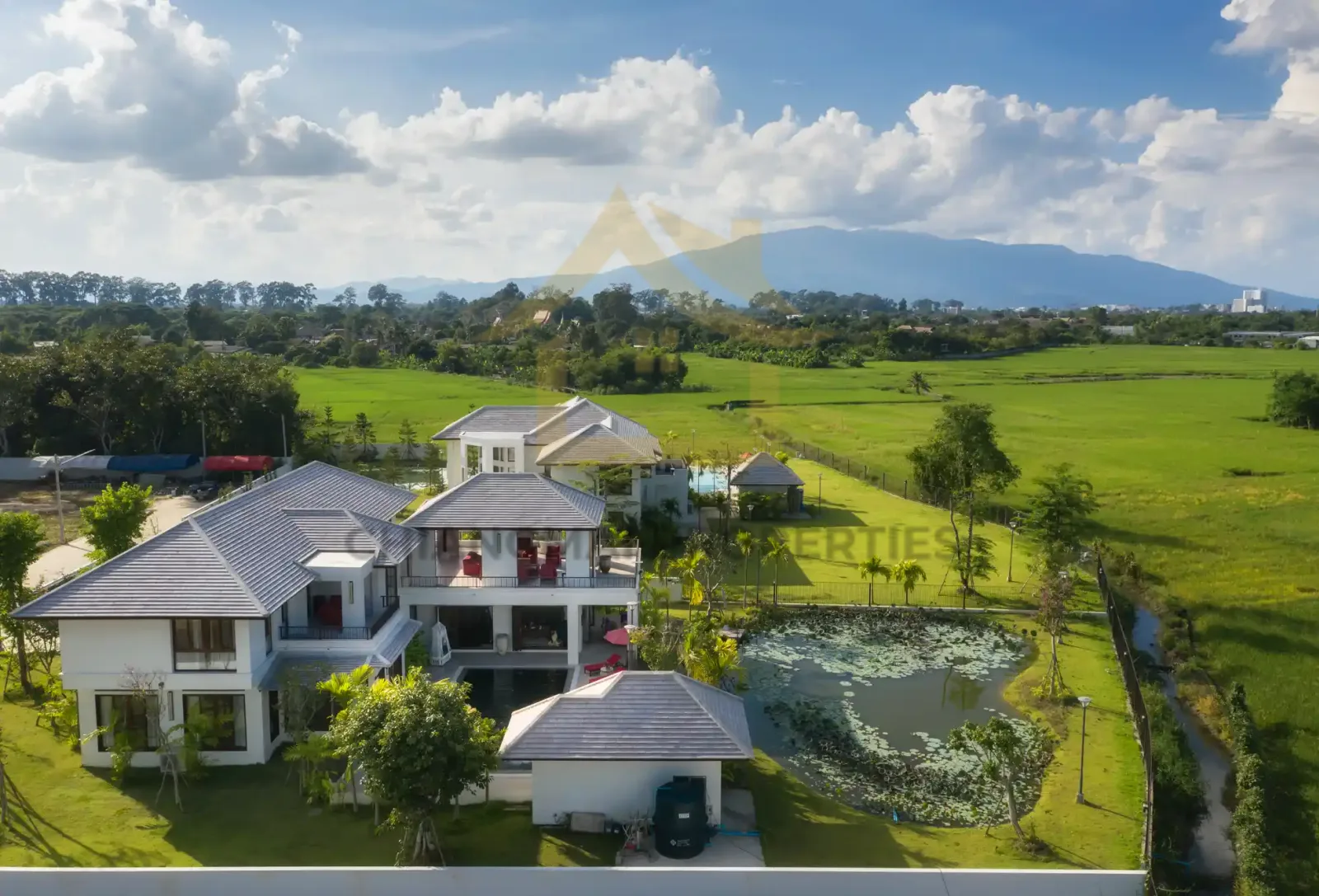 Luxury Pool Villa Saraphi Chiang Mai | Near Varee School — photo 8 of 11
