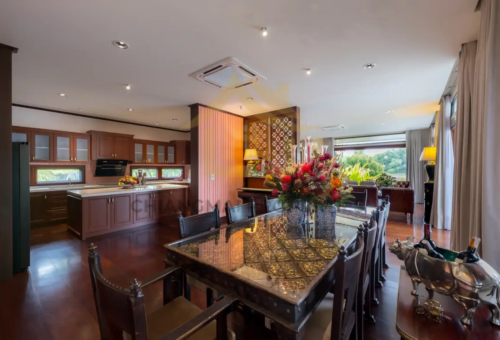 Luxury Pool Villa Saraphi Chiang Mai | Near Varee School — photo 10 of 11