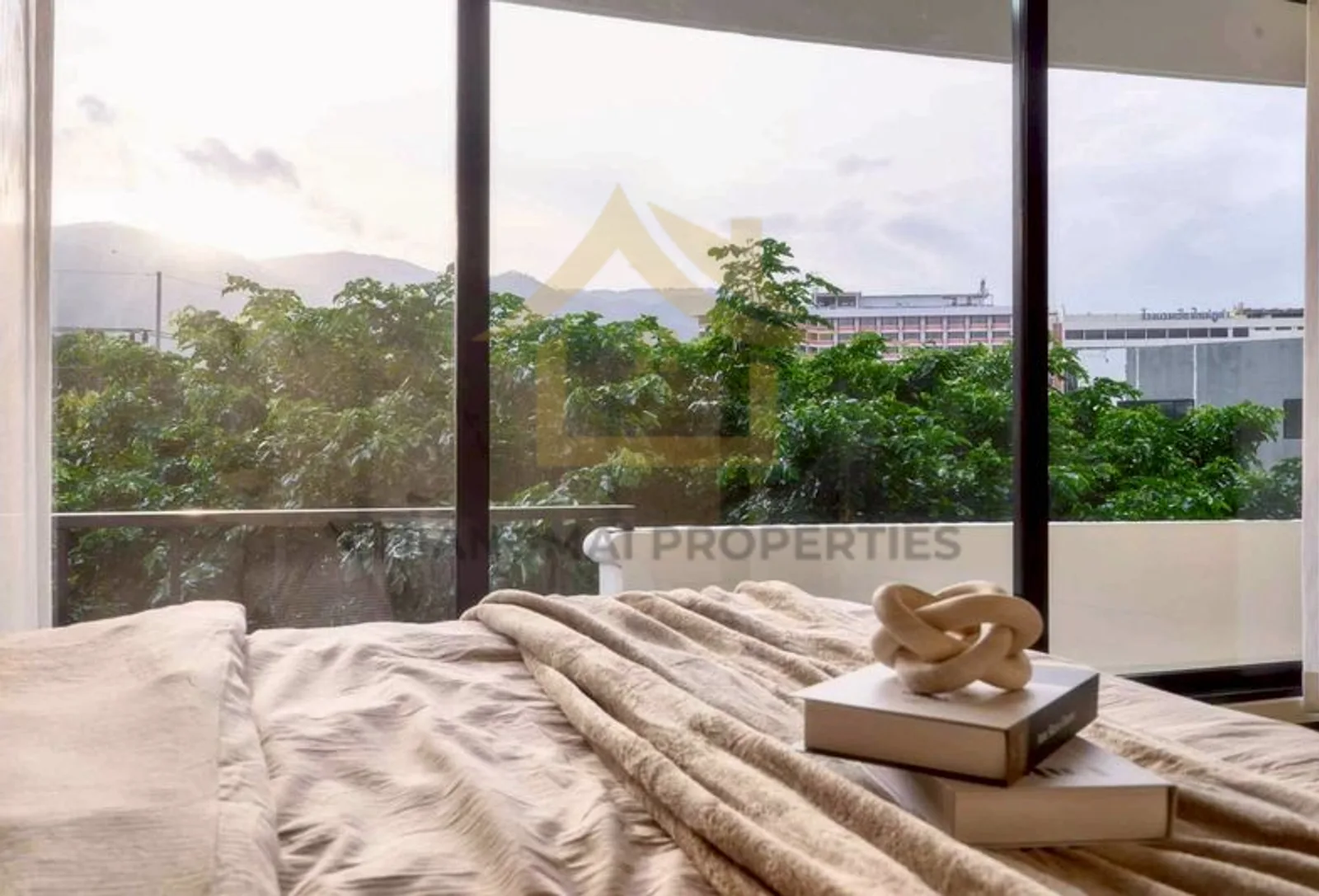 High Yield Condo For Sale Chiang Mai Near CMU | 8.9% ROI — photo 2 of 12