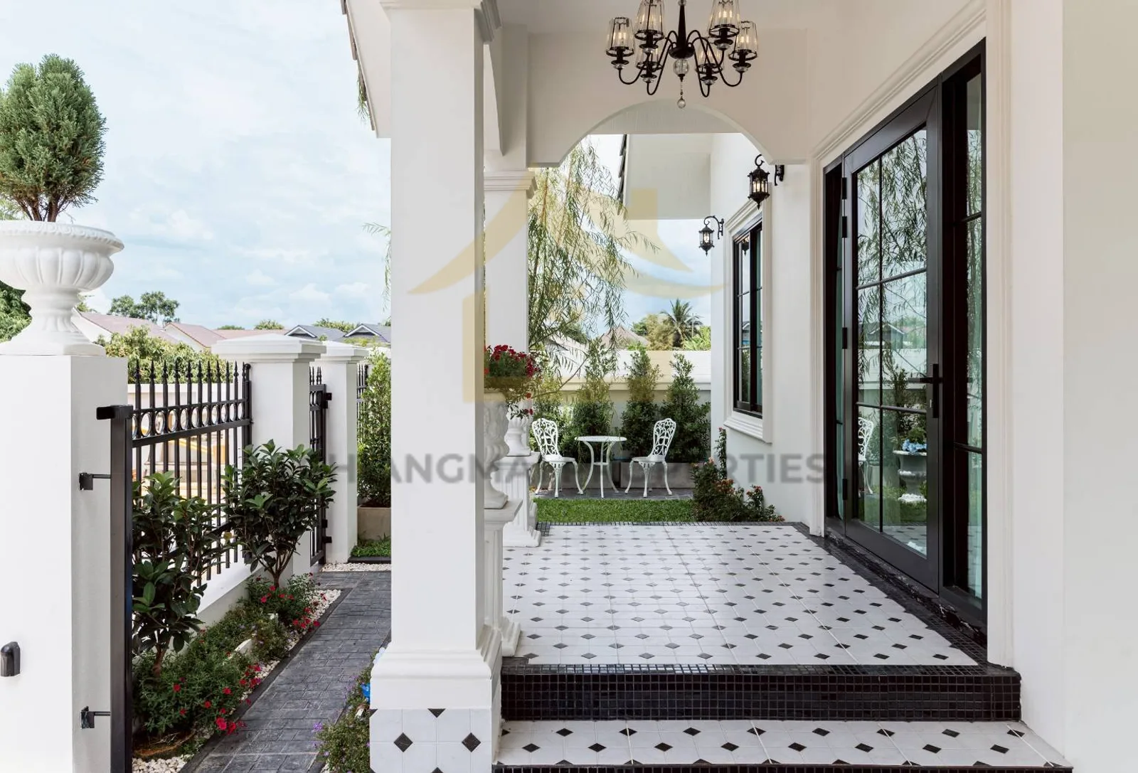 New English Style House for Sale Nam Phrae Hang Dong — photo 3 of 10