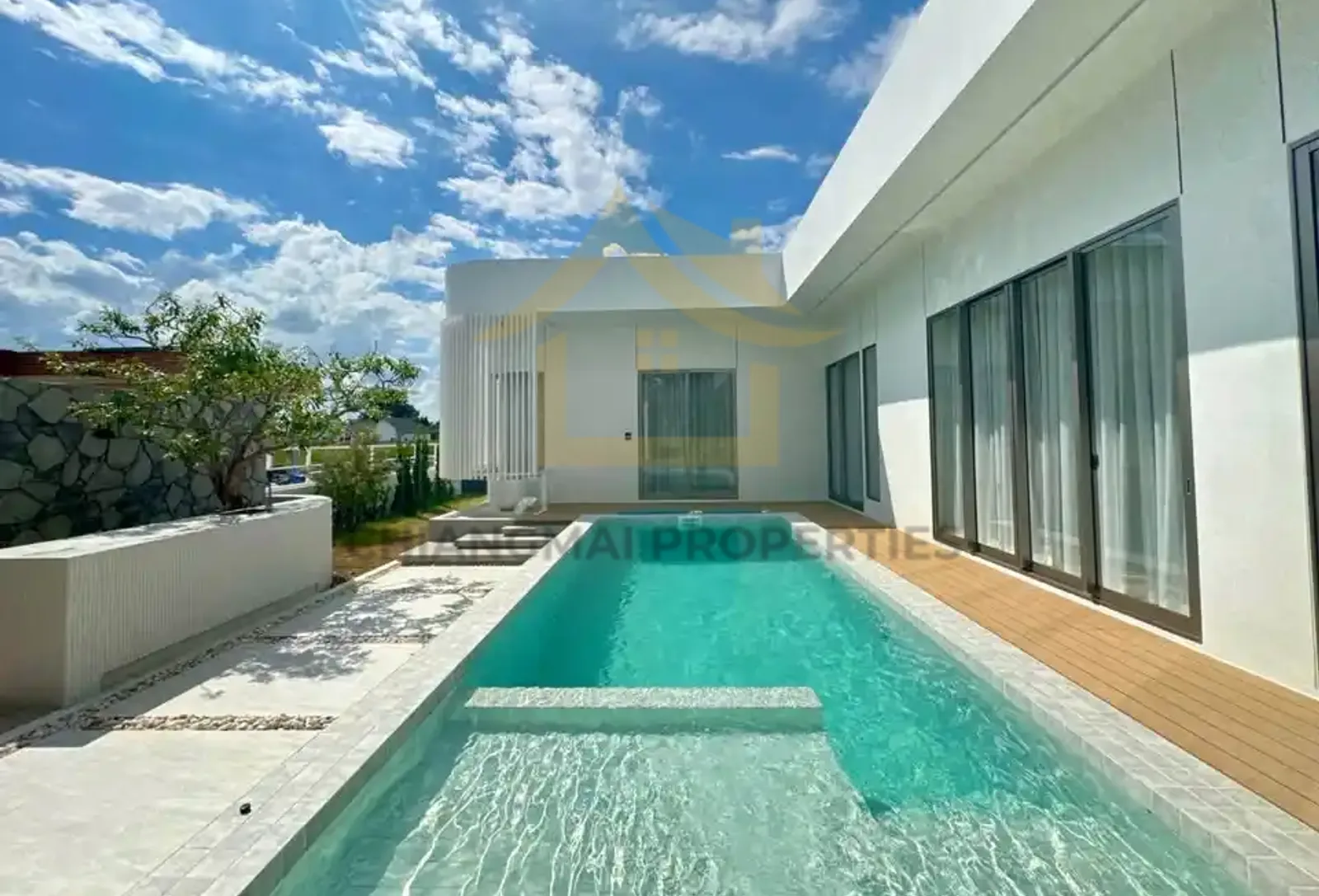 3 Bedroom Saltwater Pool Villa for Sale Hang Dong — photo 10 of 10
