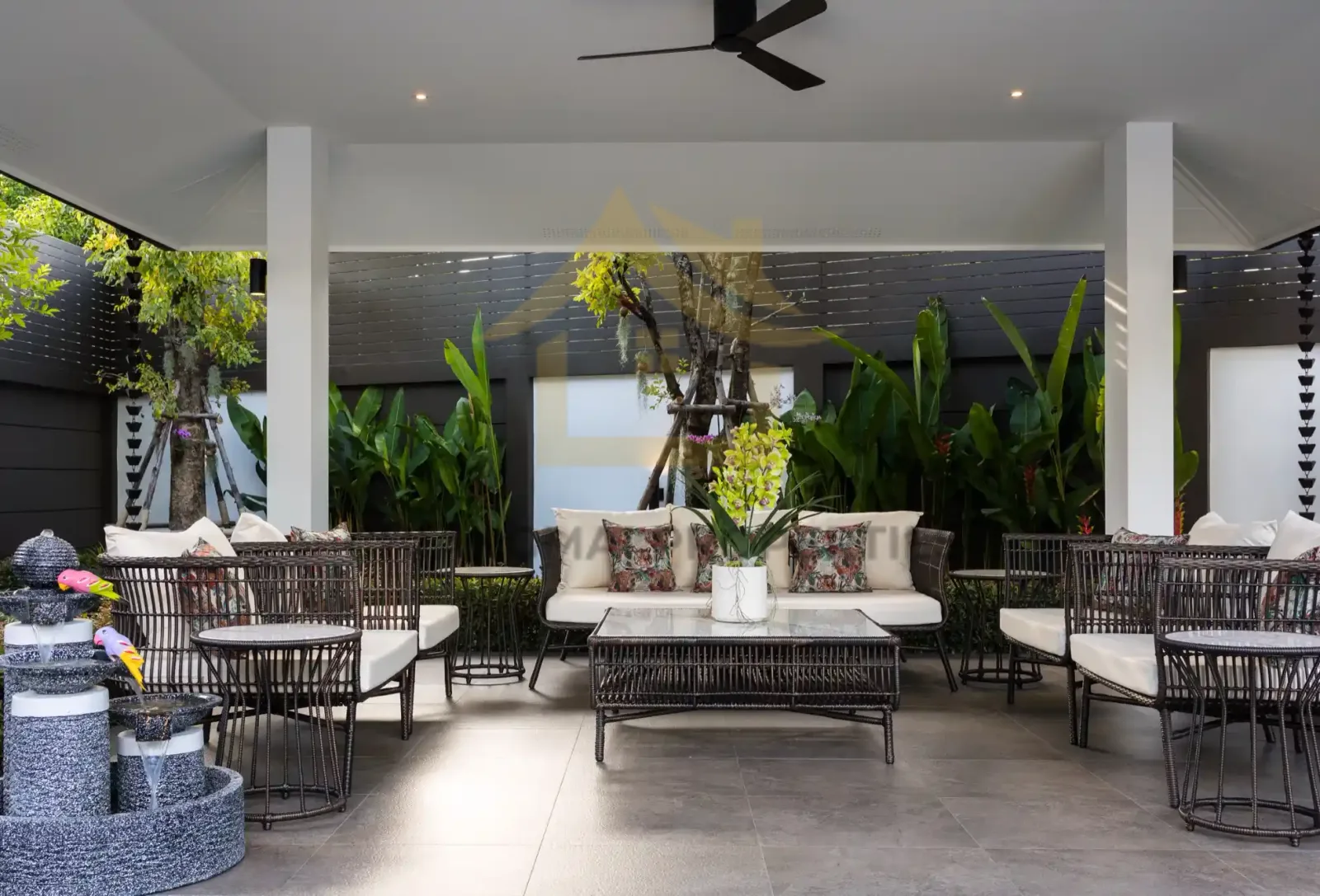 Luxury Villa with Air Purification For Sale in Hang Dong — photo 5 of 11