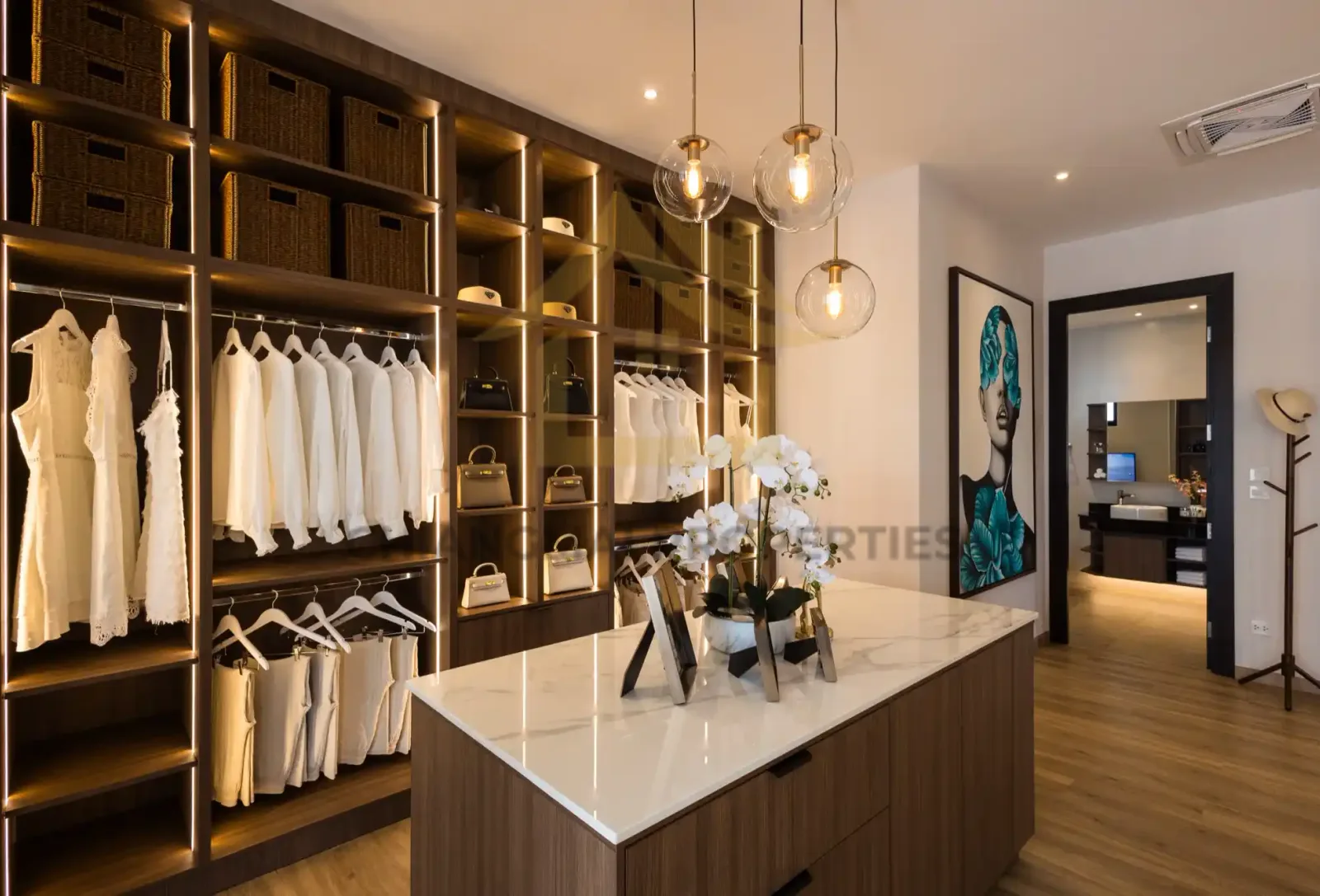Luxury Villa with Air Purification For Sale in Hang Dong — photo 9 of 11