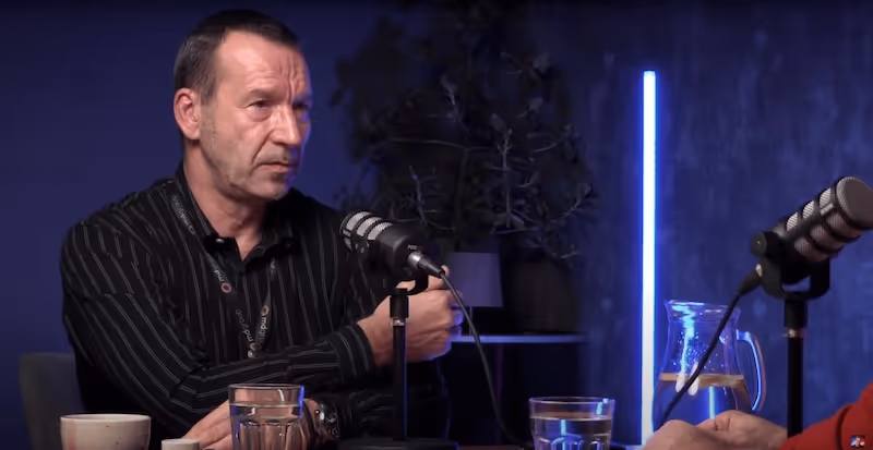psychiatr hovoří ve studiu Jardy Jiráka