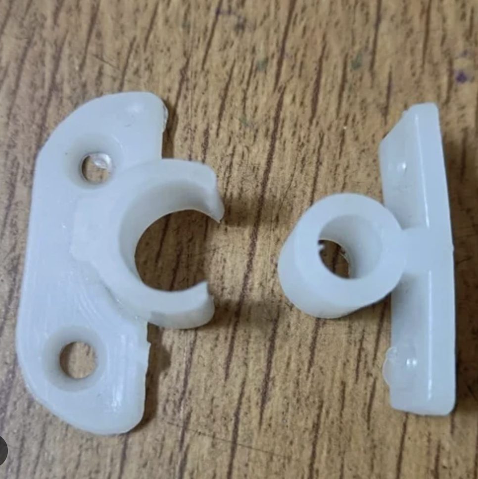 Plastic Door Clips