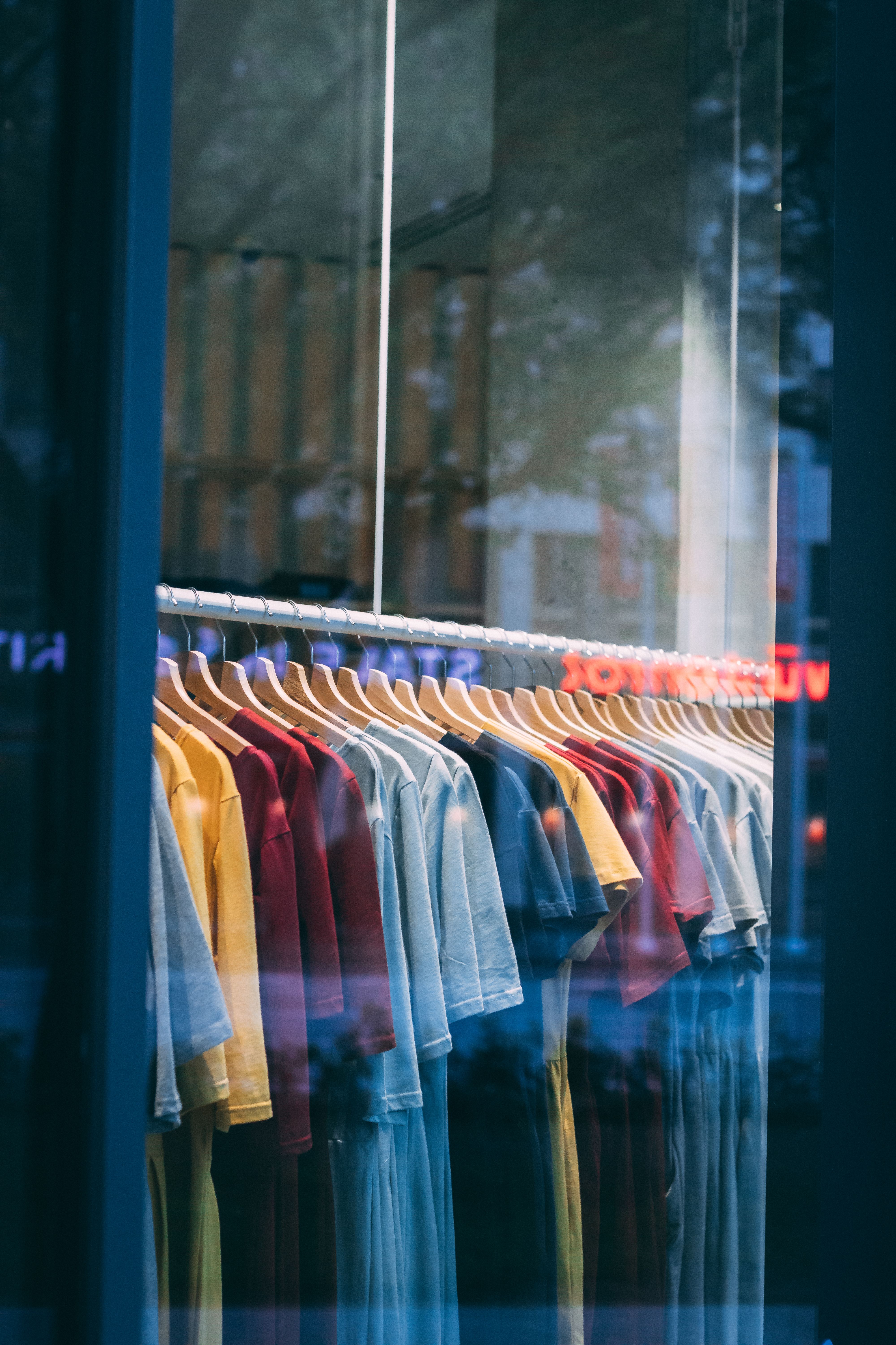 What is inventory replenishment? Methods, formulas, and automation