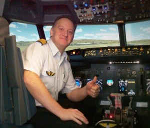 Vincent, responsable du simulateur de vol Easy Flight, assurera la partie technique du stage contre la peur de l'avion