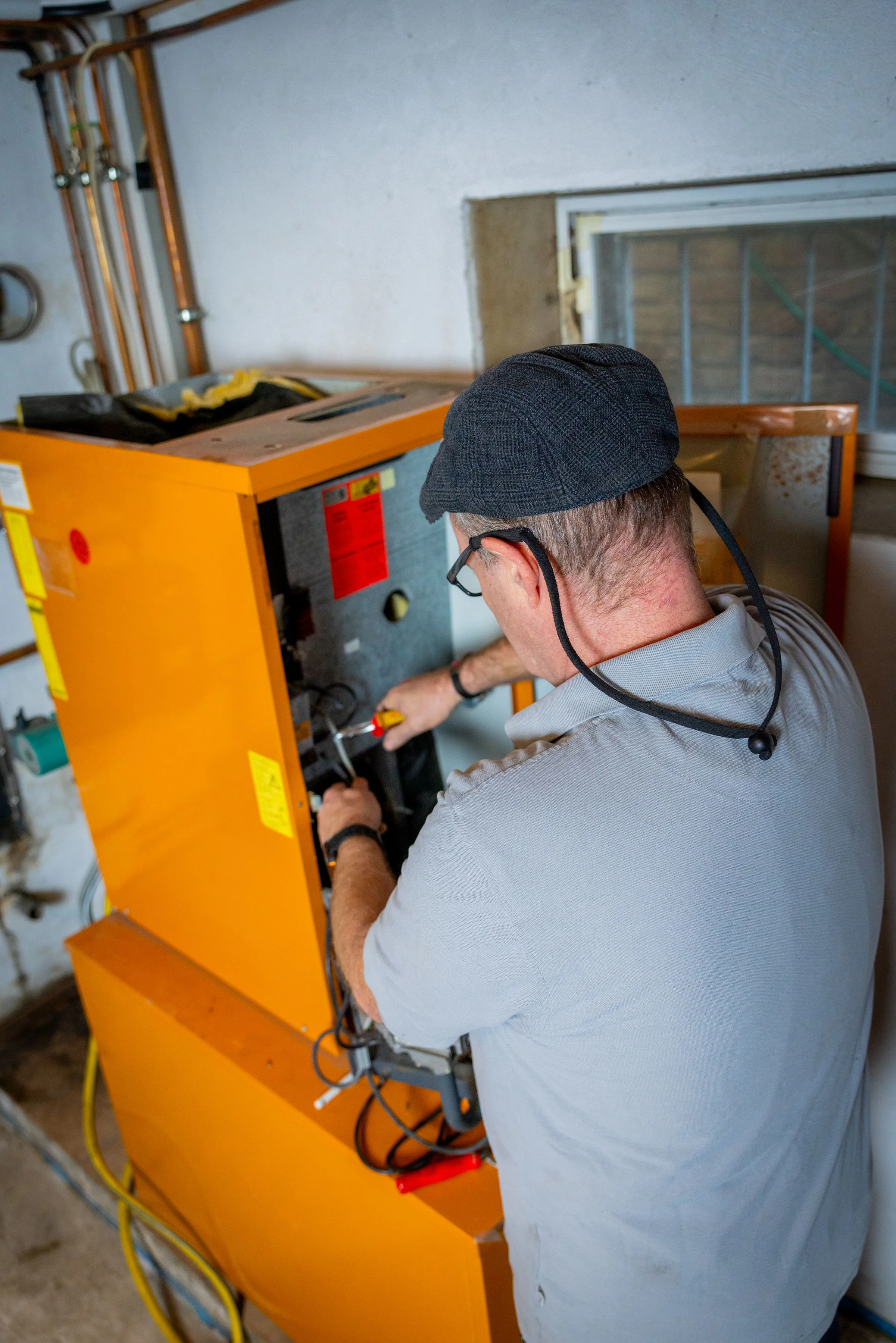 Heizungsanlage wird gewartet