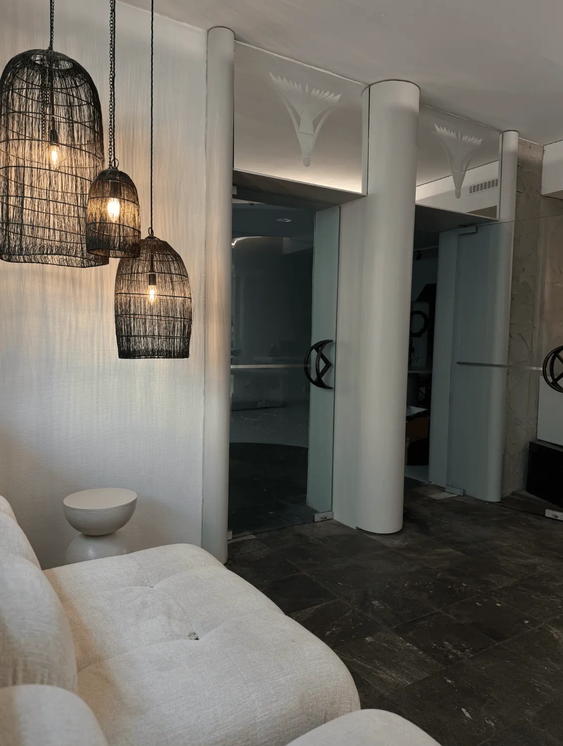 Photography of interior The One Table salon