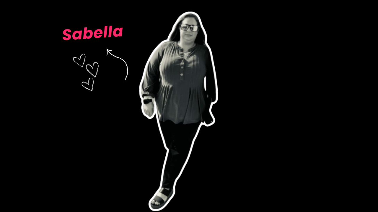 [interface] image of employee interacting with hr software (for a hr tech)