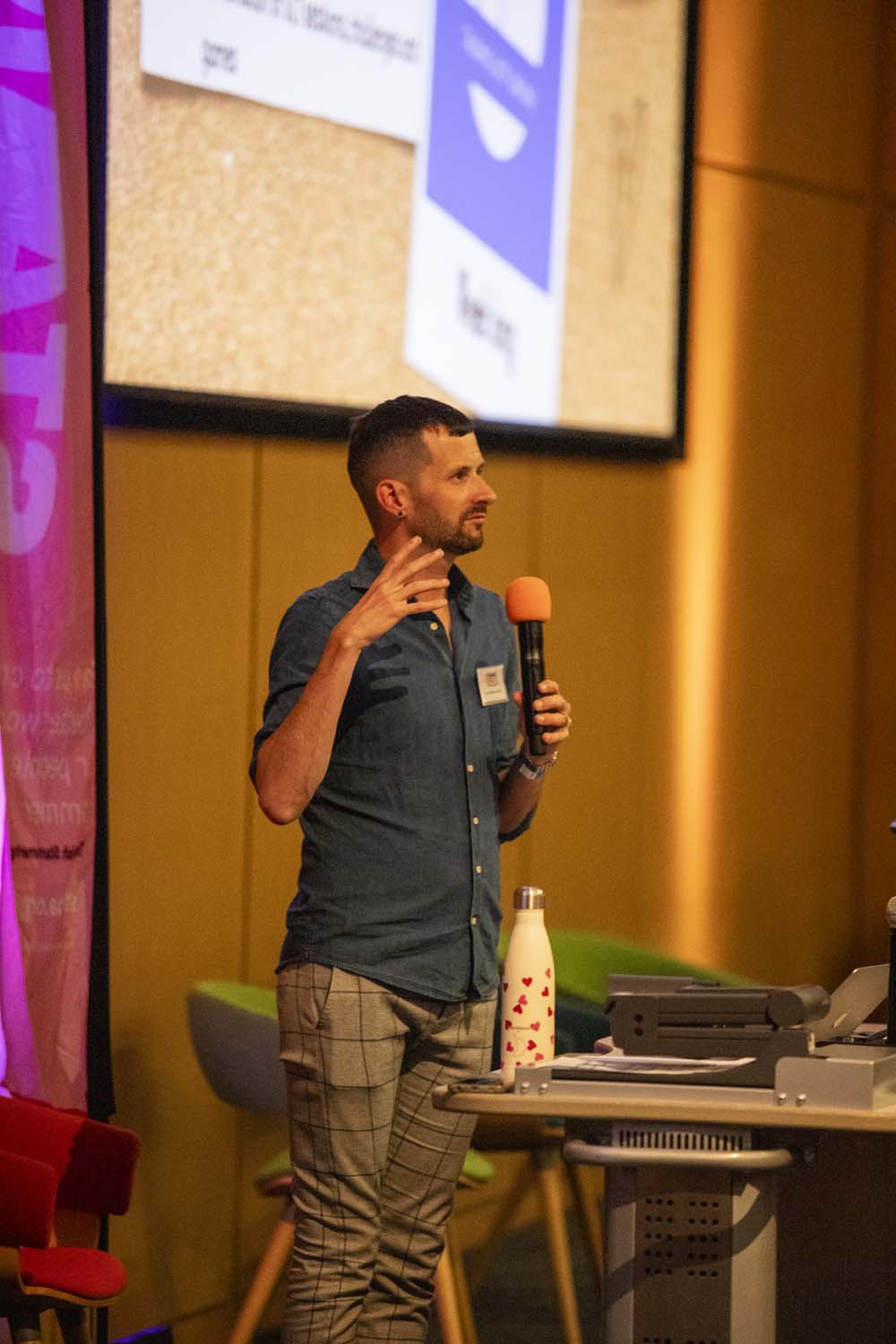 Workshop speaker man
