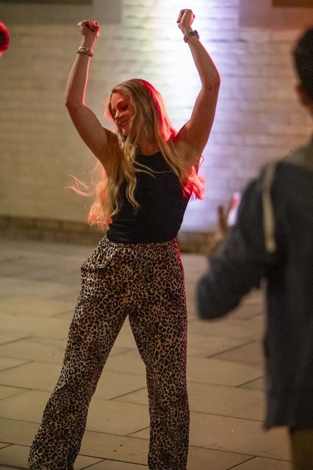 BBQ dancing 3