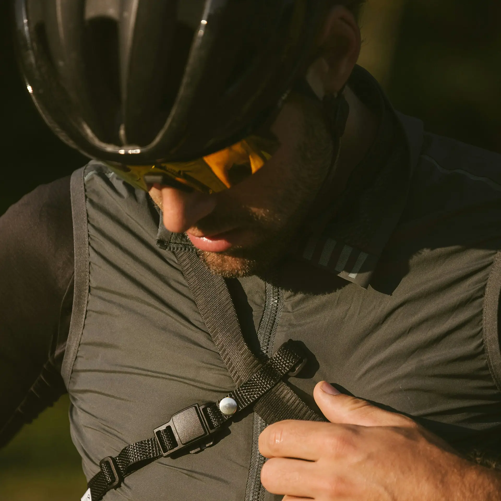 Cyclist preparing to ride in focussed mode – results-driven cycling coaching proof