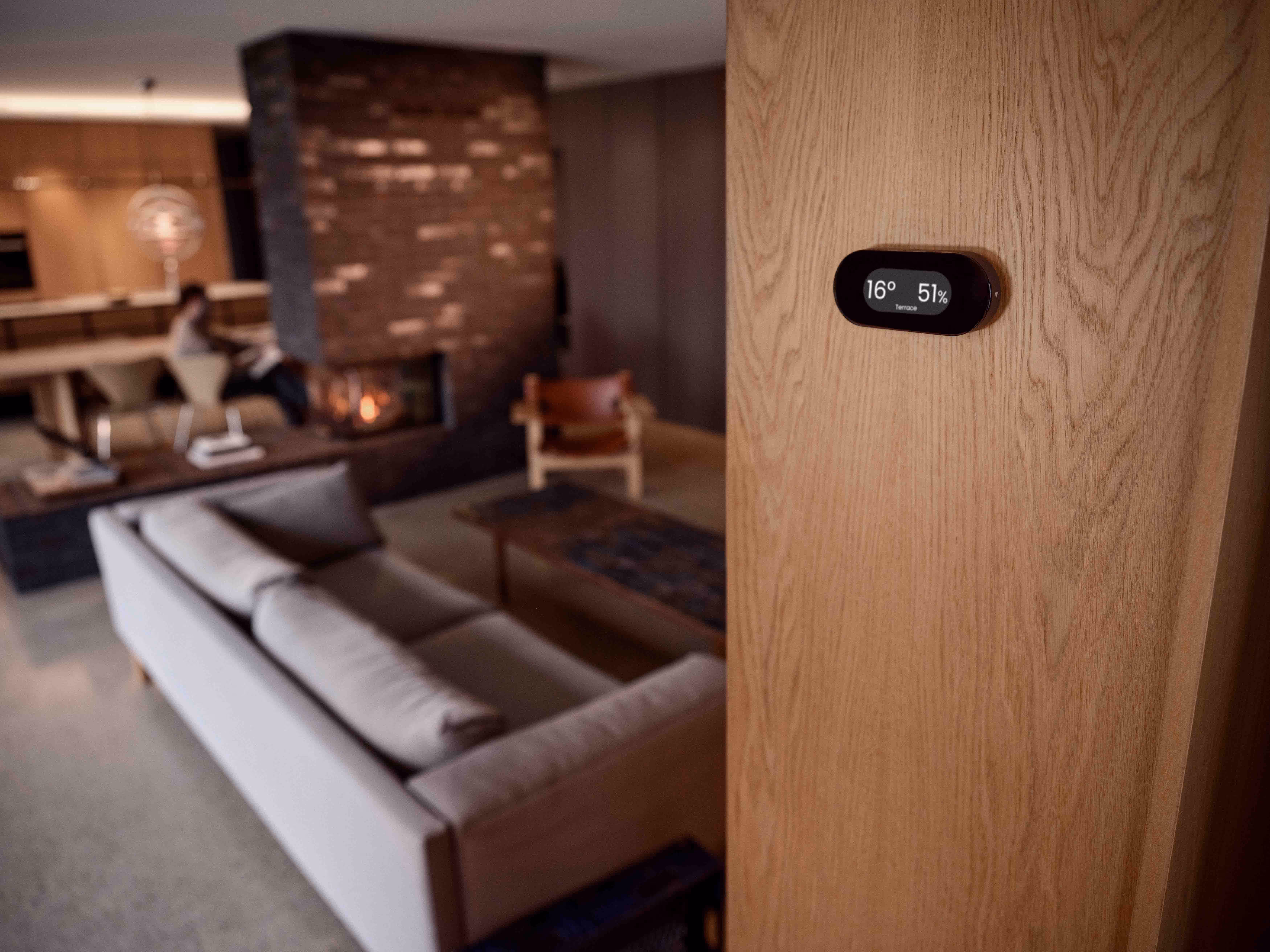 Jacob Jensen Climate Station, Black