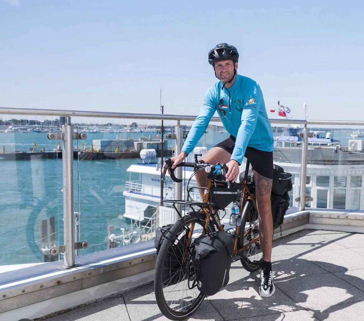 image of bicycle in motion (for a bicycle shop)