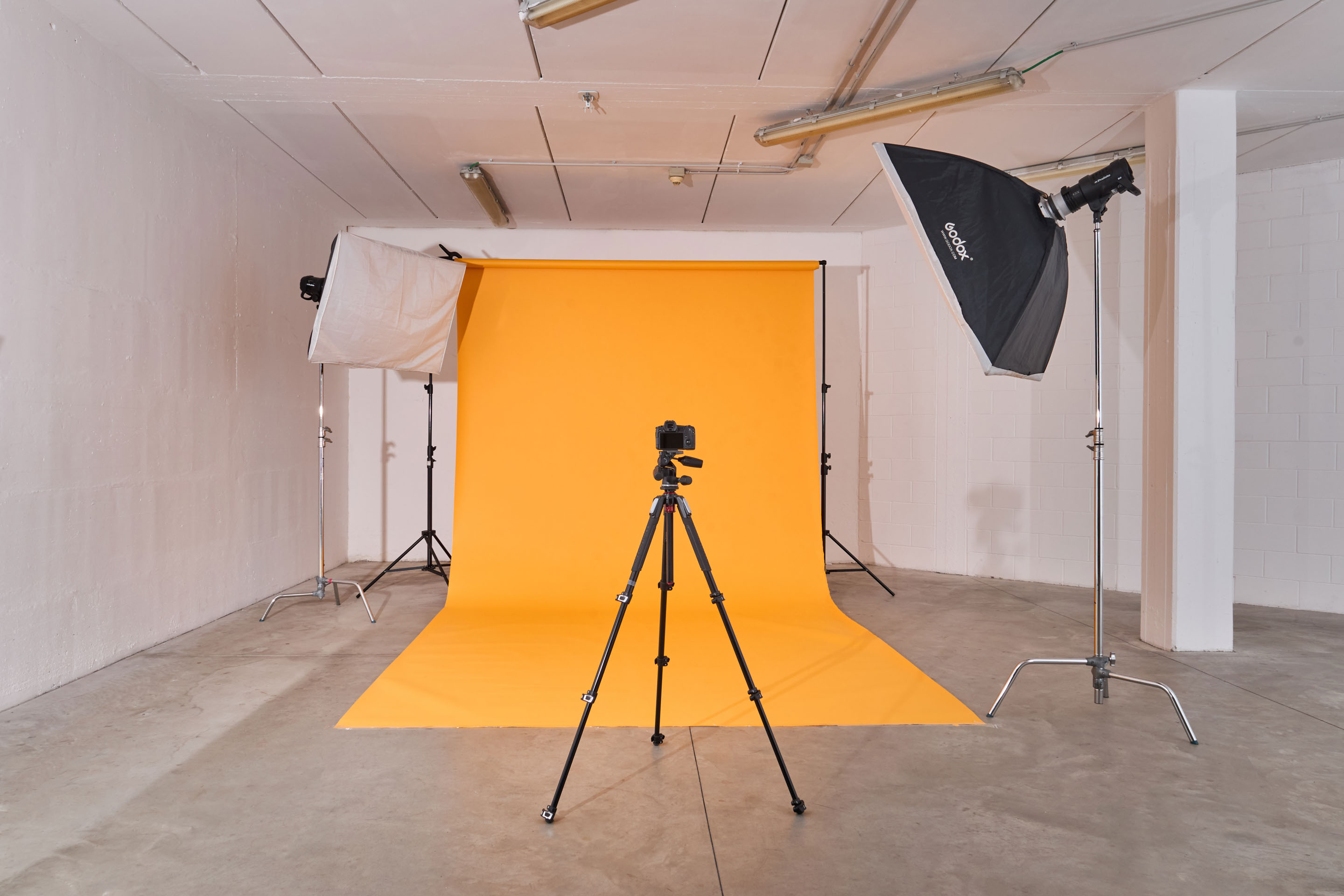 Affitto Studio 1 di Muvlab, Studio di produzione foto e video a Milano.