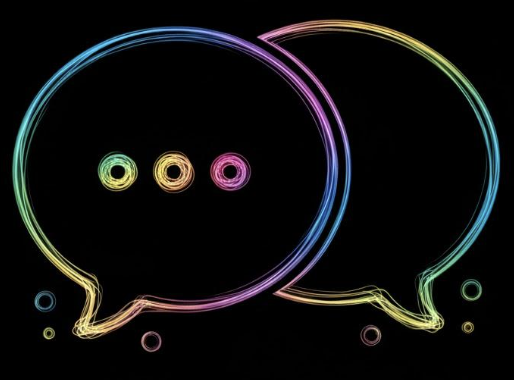 AI ChatBots and AI voice assistants icon