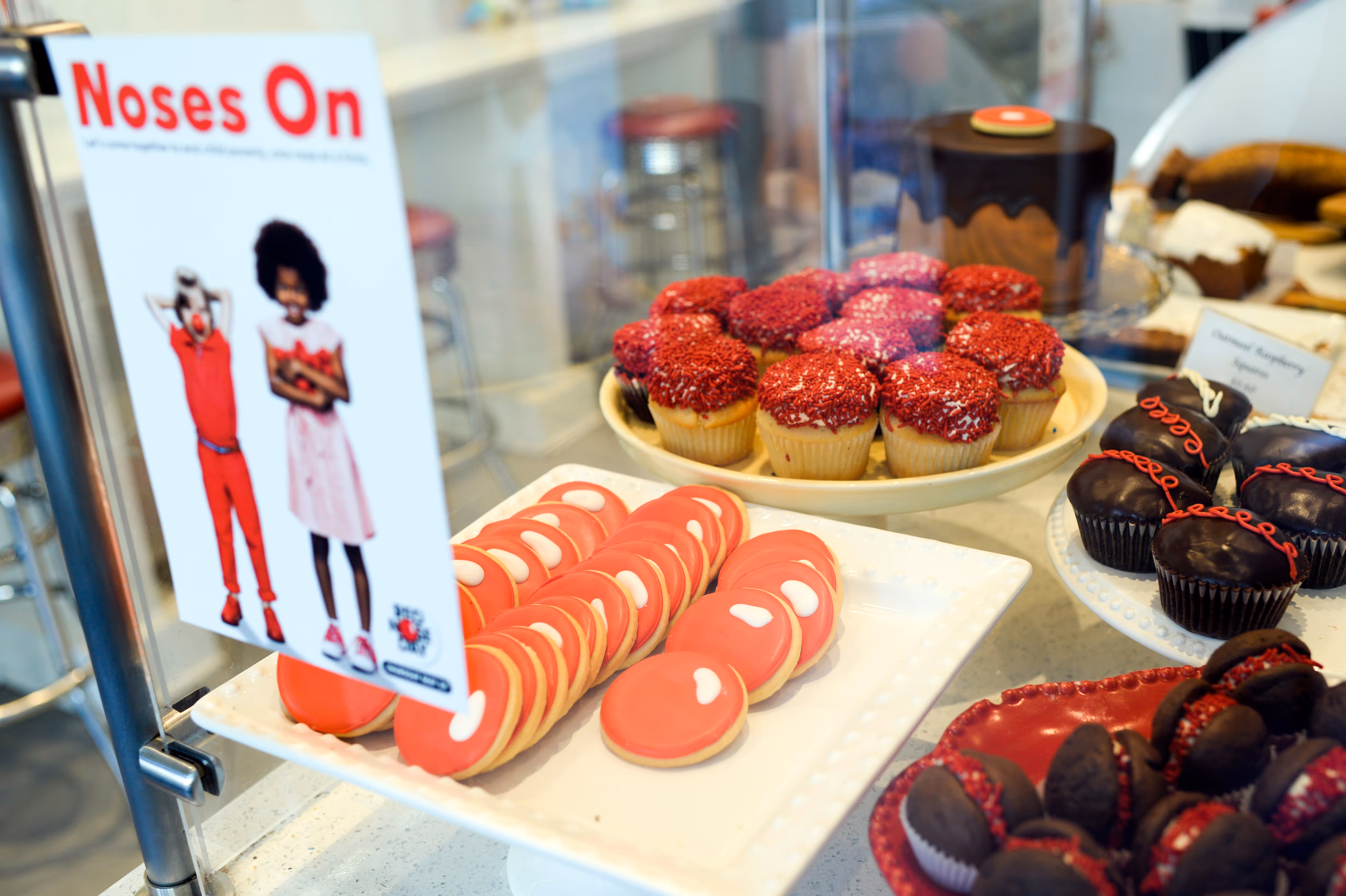 bake sales are great ways to fundraise