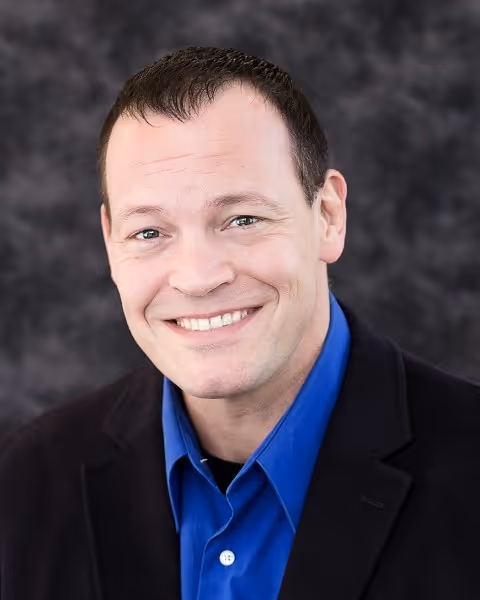 Shawn Gregory Headshot Photo