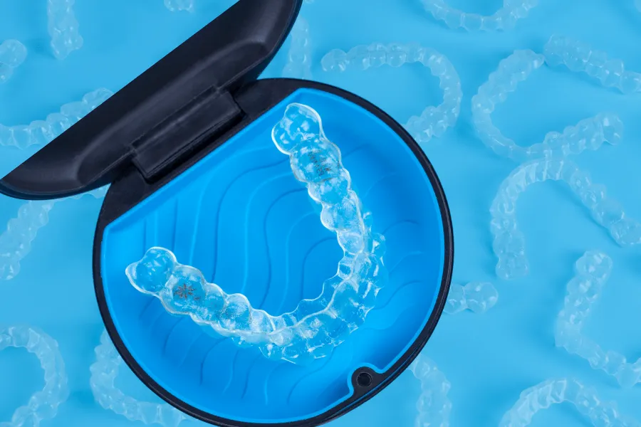 aparat-ortodontyczny-nakladkowy-dental-wilanow
