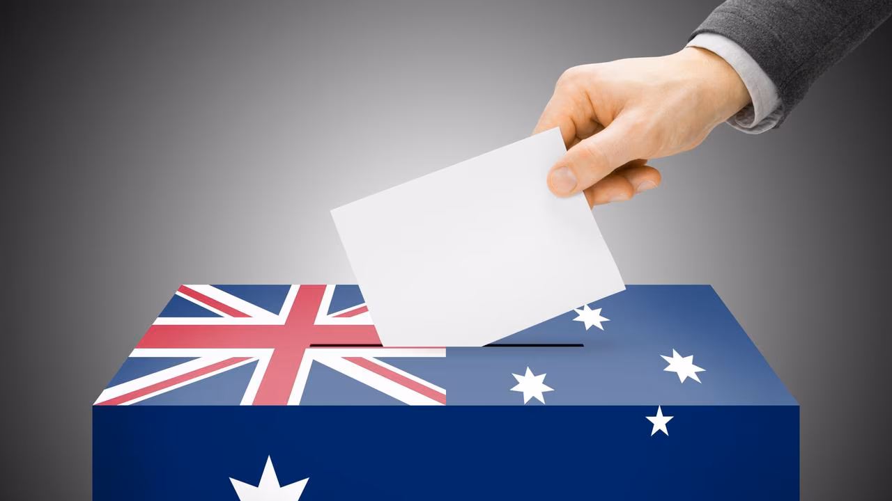 John Macgowan joins ABC Hobart to discuss Tasmanias shifting political landscape.