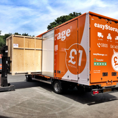 storage unit and easyStorage van