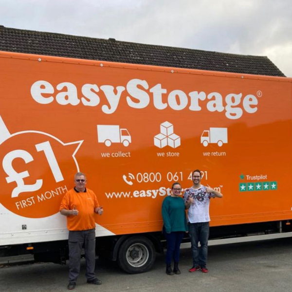 Happy couple using easyStorage to move house