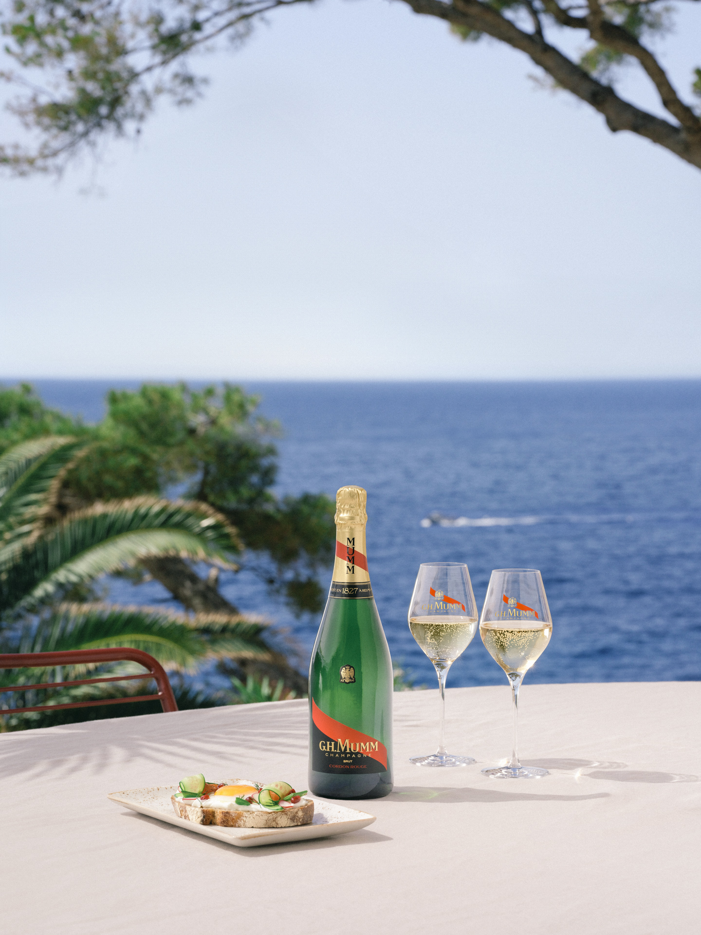 Photographie lifestyle G.H Mumm champagne printemps été 2024 - Bengale Studio