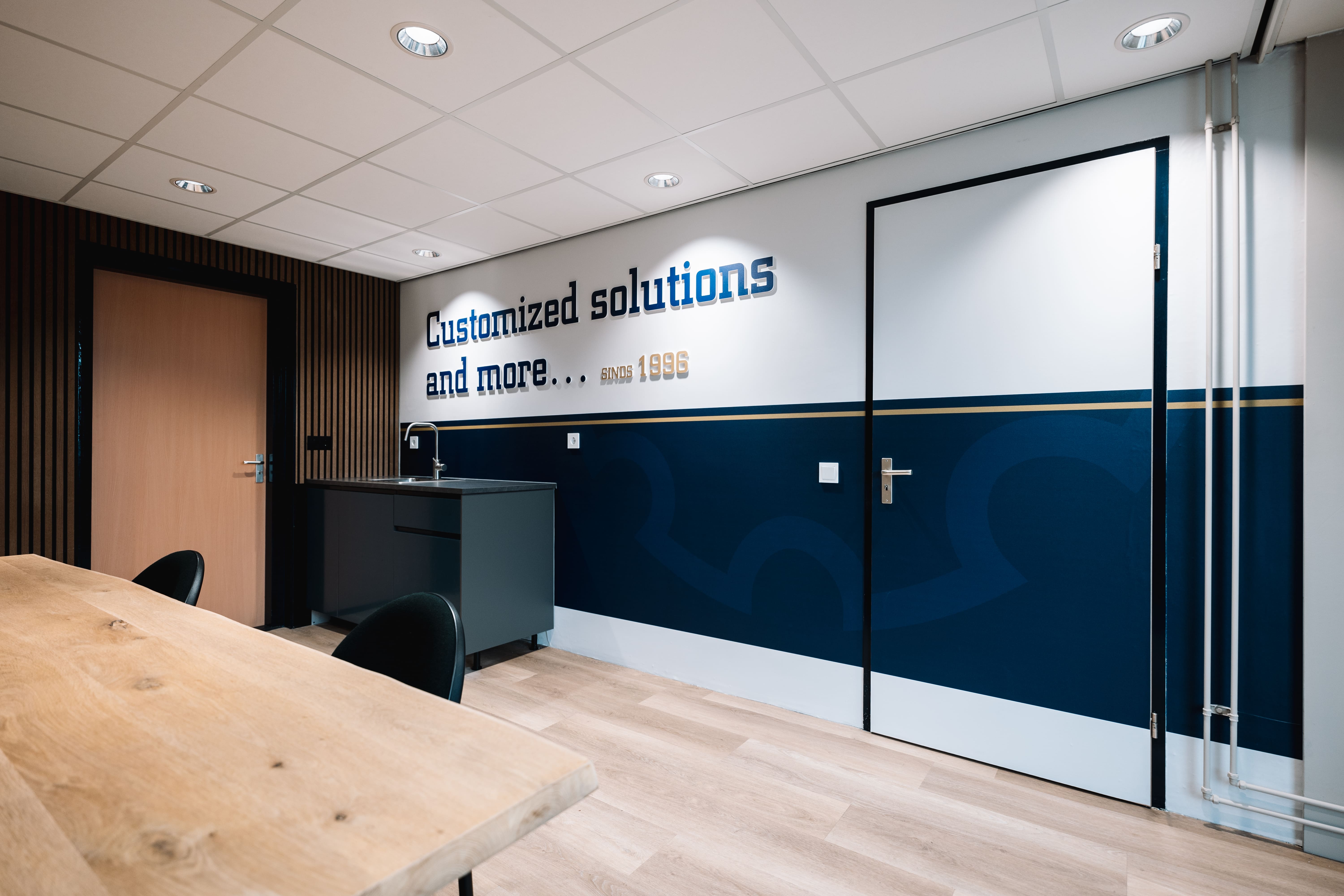 Een strakke vergaderruimte voor Venema