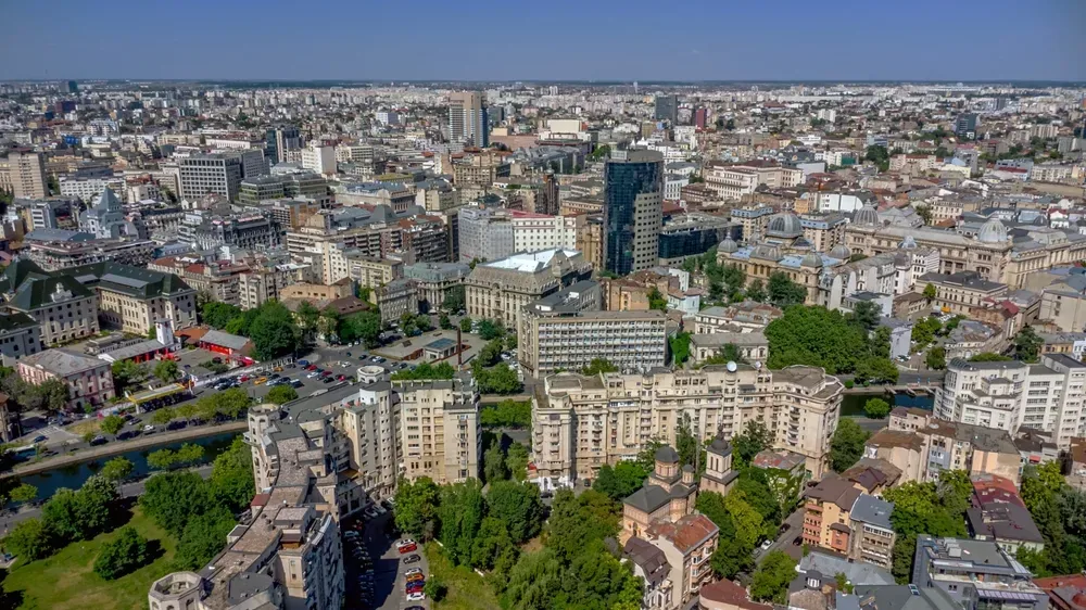 Sondaj: Investitorii imobiliari plănuiesc să își extindă portofoliile în 2026. Chiriile ar putea crește, mai ales pe segmentul de birouri