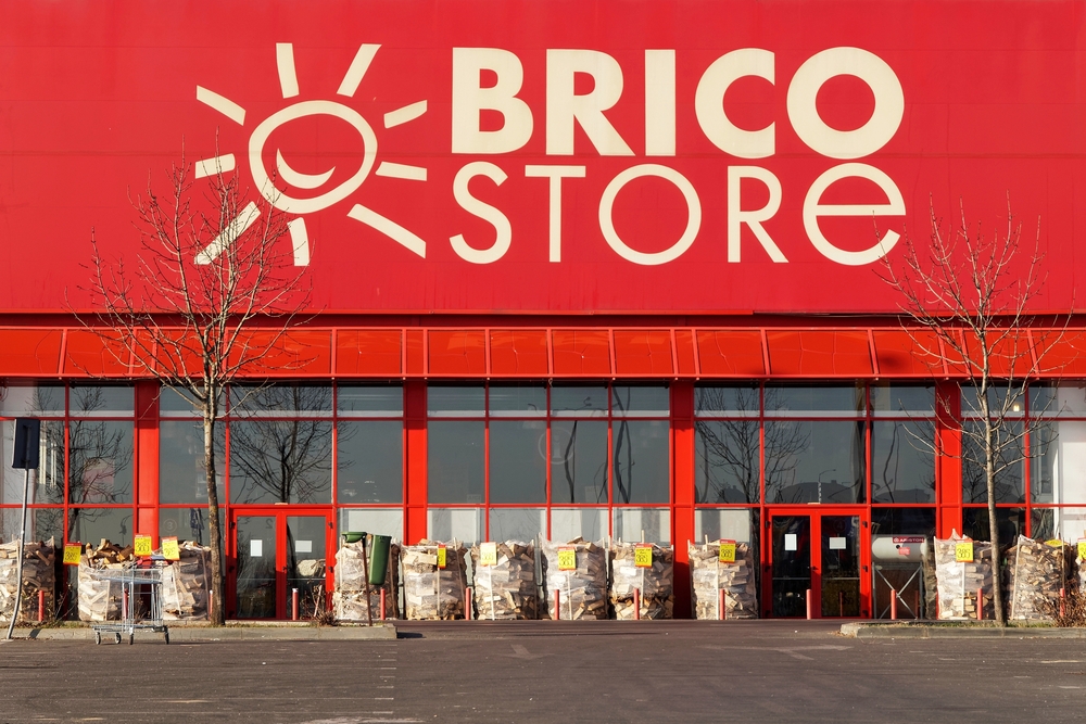 De ce contează | BERD și Raiffeisen Bank au sprijinit preluarea Bricostore de către Altex: împrumut de 43 mil. euro