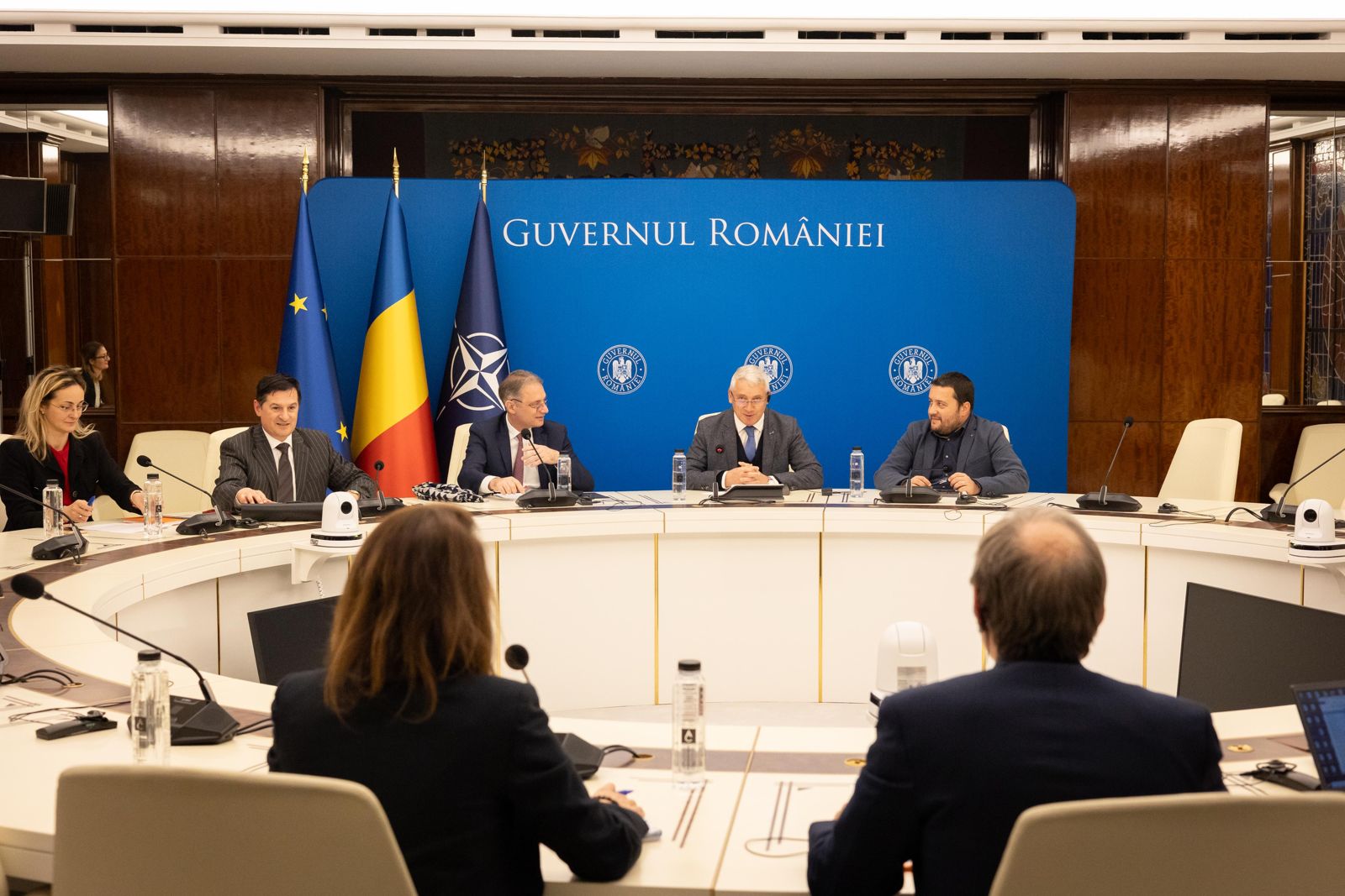 Ajutor de stat acordat antreprenorilor pentru dezvoltarea unor afaceri regionale. Criteriile pentru finanțările de 10 milioan