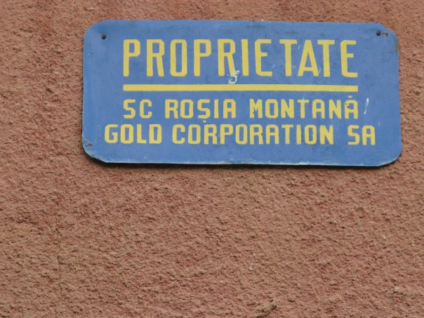 Câte miliarde de lei au fost înregistrate în bilanț ca și cheltuieli de compania care trebuia să extragă aurul de la Roșia Mo