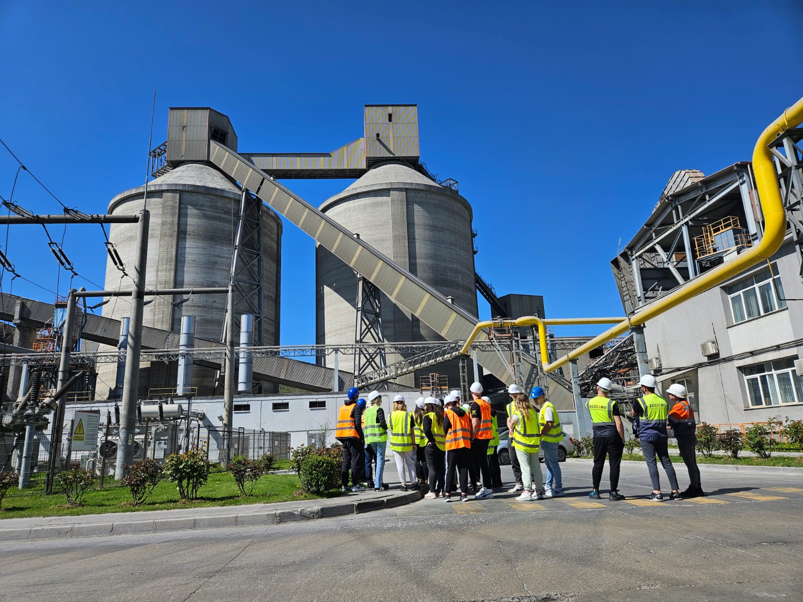 România are 304 de mari companii cu peste 1.000 de angajați. Antreprenorii românii sunt prezenți cu 100 de miliarde în aceast