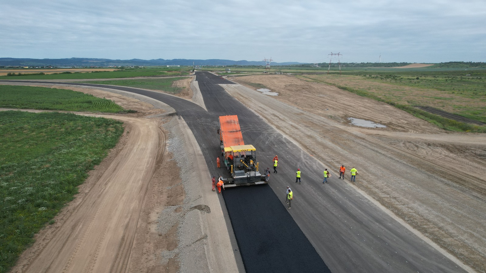 Economica.net | Topul constructorilor de autostrăzi care au primit cei mai mulți bani de la stat în 2025