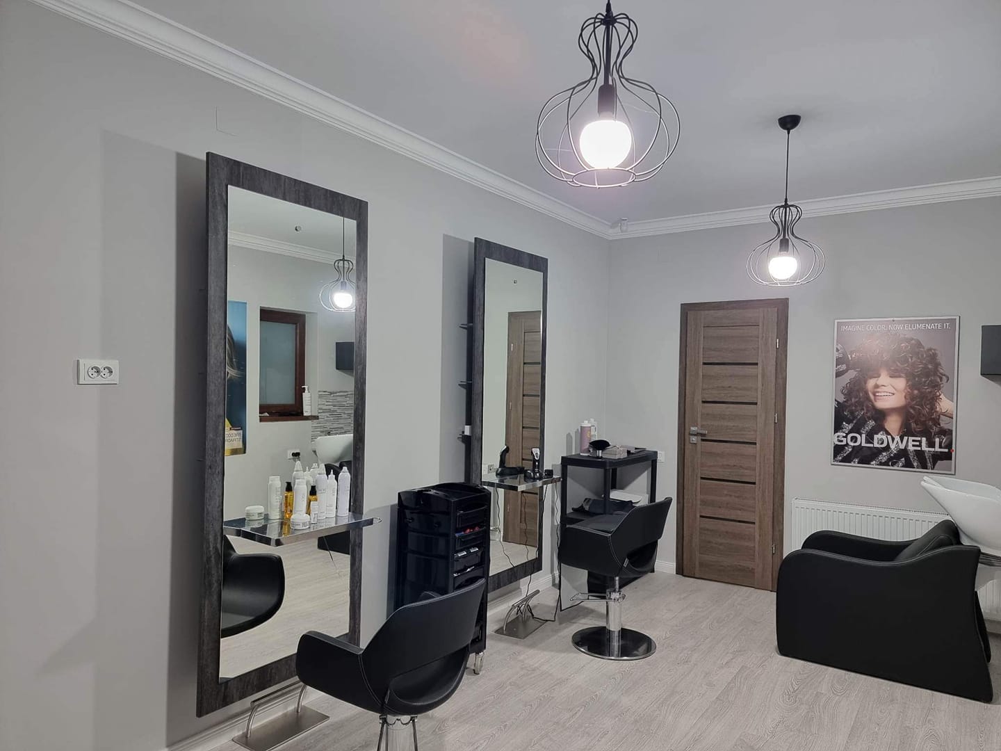 Topul celor mai mari 20 de companii din Mureș. Cel mai mare investitor nu este Ungaria, ci Elveția. Afacerile cu saloane de î