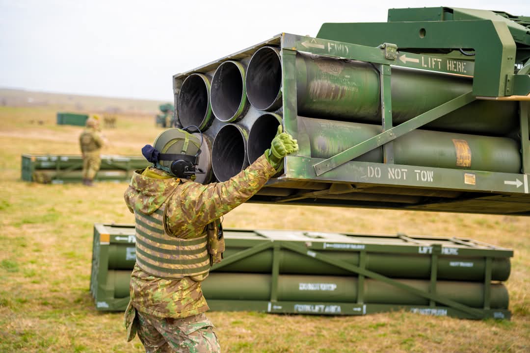 Industria militară din România are afaceri de un miliard de euro. Topul companiilor după cifră de afaceri, profit și număr de