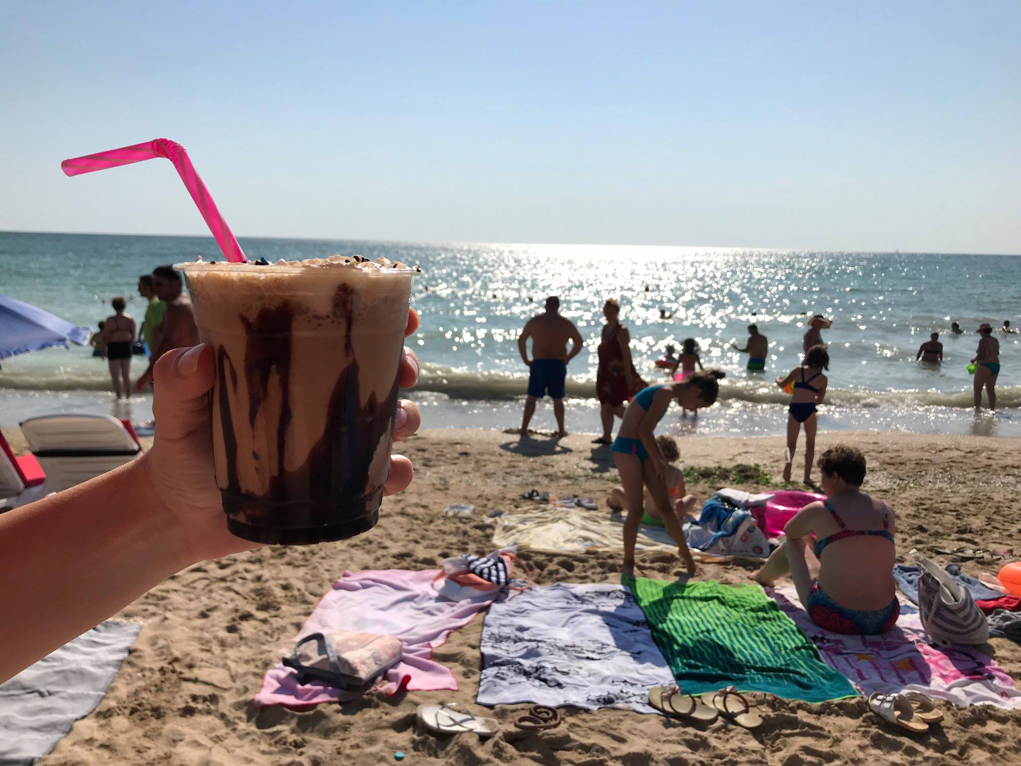 Economica.net | Operatorii de turism protestează la intenția guvernului de a muta folosirea voucherelor de vacanță în extrase