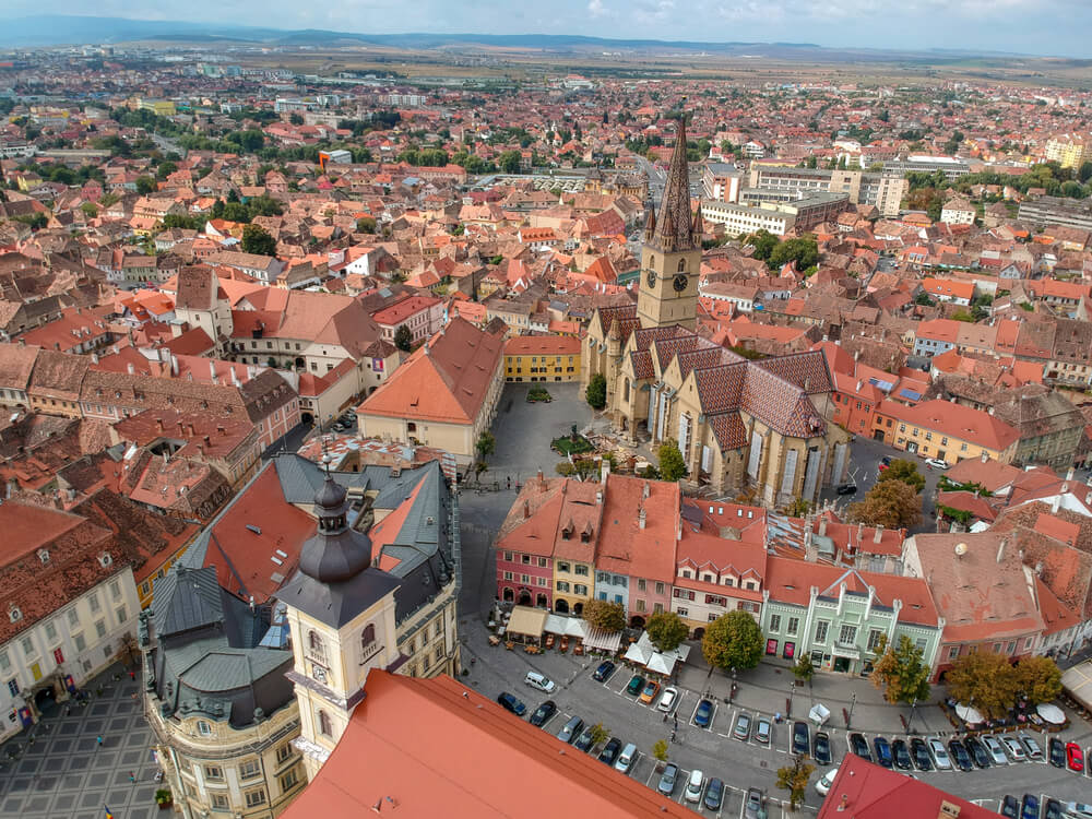 Sibiu în date. Profiturile companiilor din județ au crescut cu peste 500% în ultimii 17 ani. Dezvoltarea software este una di