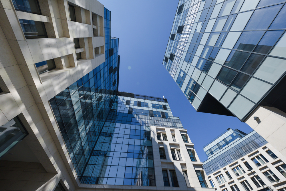 Peste 130.000 mp de spații noi de birouri sunt în construcție în București. Numărul angajaților din clădirile de birouri din 