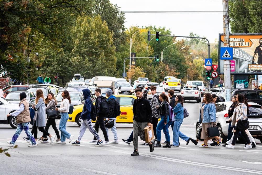 Datoria publică a României va ajunge la 63,4% din PIB în 2027 și la 90% în zece ani, se arată în Raportul de convergență al Comisiei Europene | Economica.net