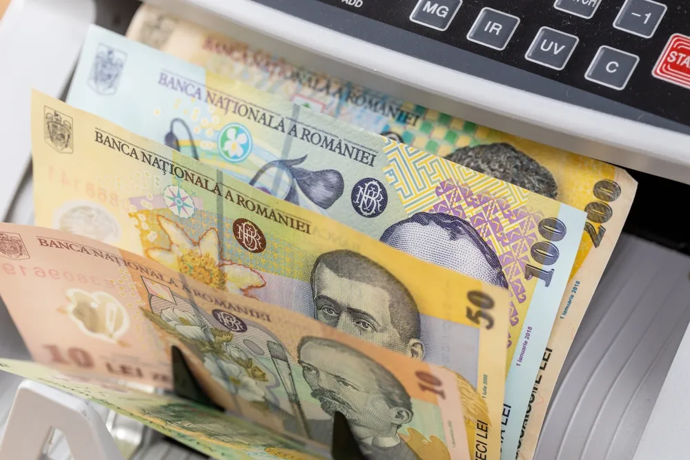 INS: Deficitul comercial a scăzut cu 1,1% în primele șapte luni din 2026, la 19,28 mld. euro