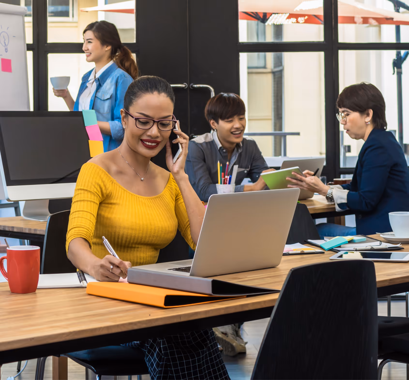 creator-brand collaboration managed by marketing experts